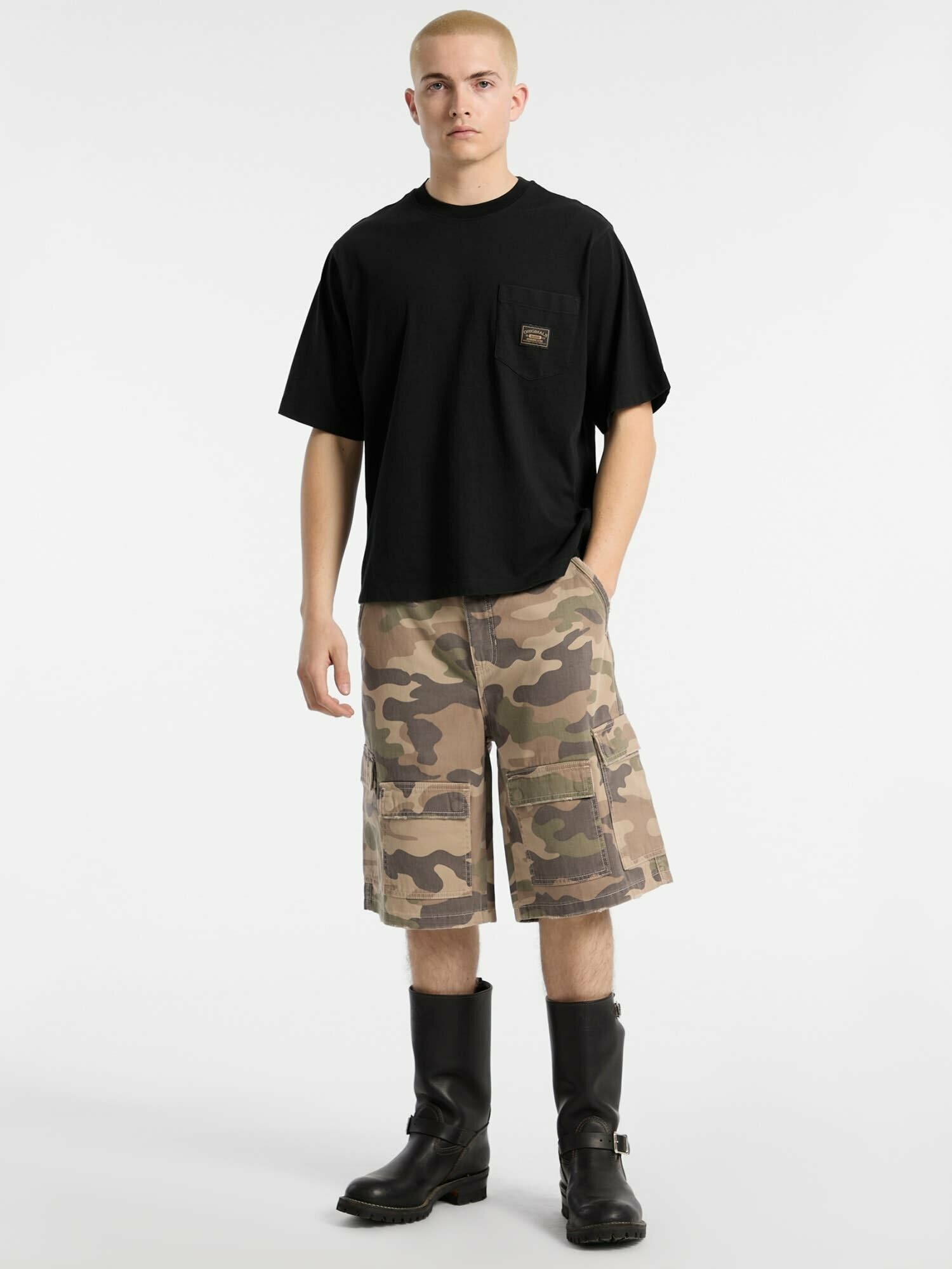 Футболка GUESS, размер M, черный — фото 1