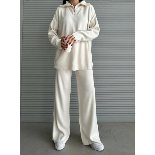 фото Костюм, размер 42-48, белый не определен