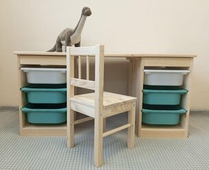 Детский стол и стул (комплект) Труфаст Trofast, сосна (с контейнерами 2 белых, 4 бирюзовых)
