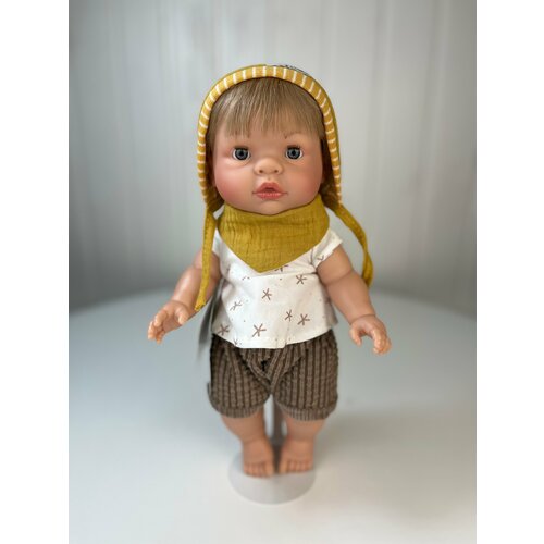 Кукла-пупс Джой, блондин, в горчичной шапке и шортиках, 37 см, арт. 1070