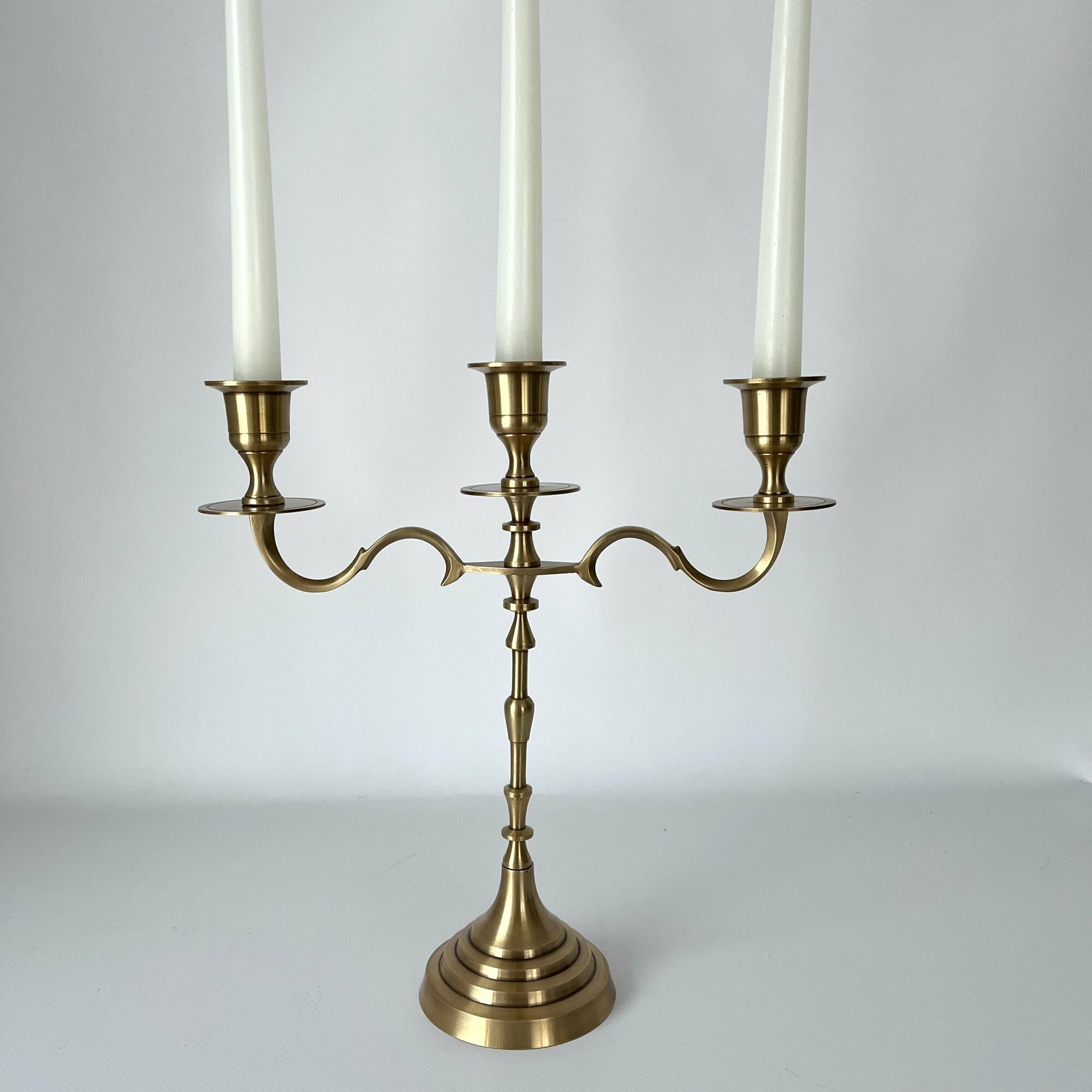 фото Подсвечник (канделябр) трёхрожковый на 3 свечи, латунь, цвет-антик, 30см