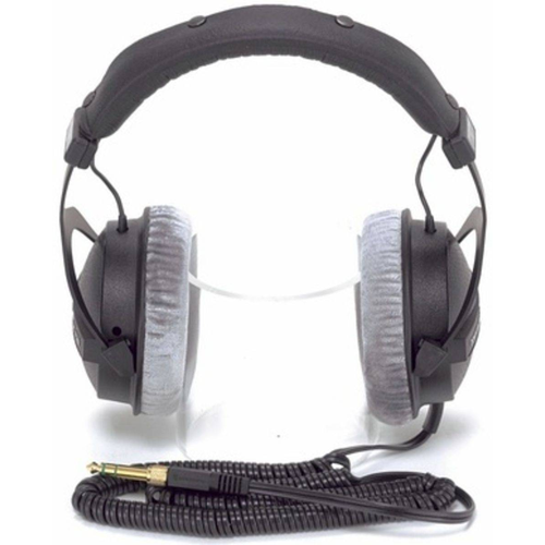 Beyerdynamic DT 770 Pro 80 Ohm Limited Edition Black Лимитированная версия с черными амбушюрами.