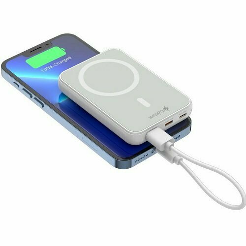 Внешний аккумулятор Celebrat PB-03 5000Mah белый 175500₽