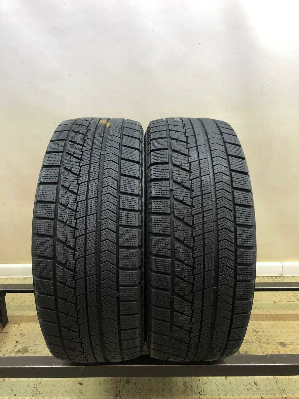 Bridgestone Blizzak VRX 225/55 R17 БУ Шины Зимние