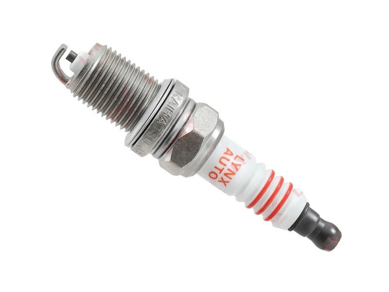 Свеча зажигания для Toyota Corolla E110/E120 (1.4l/1.6l) Avensis T250 (1.6l/1.8l), LYNXauto SP139, 90919-01164 / K16R-U11 / BKR5EYA-11