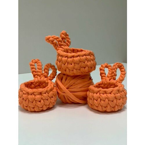 Вязаная корзинка 