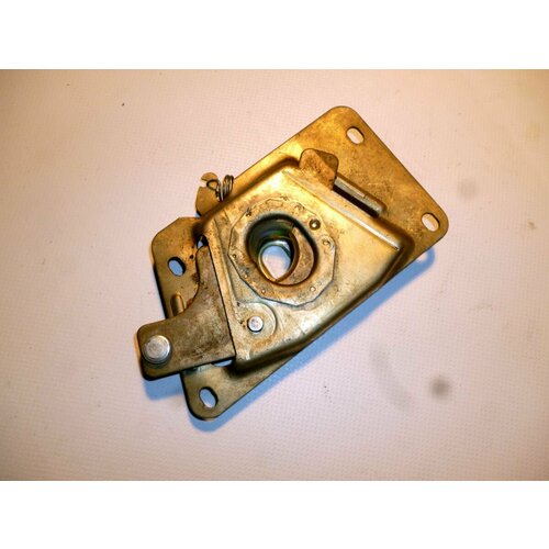 Замок капота ЗИЛ-5301 АМО ЗИЛ 1400₽