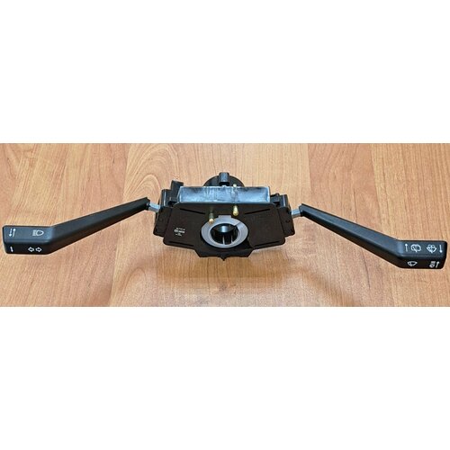 683709 Переключатель подрулевой 2-х рычажный в сборе ВАЗ-2108-2109 ВАЗ-2110-2115 1876₽