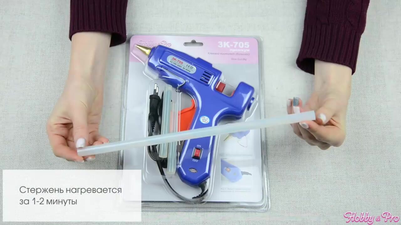 Пистолет клеевой большой Hobby&Pro Премиум 60W + клеевые стержни 11,2 мм х 10 см, 2 штуки, DS-040 (3K-705) — фото 1