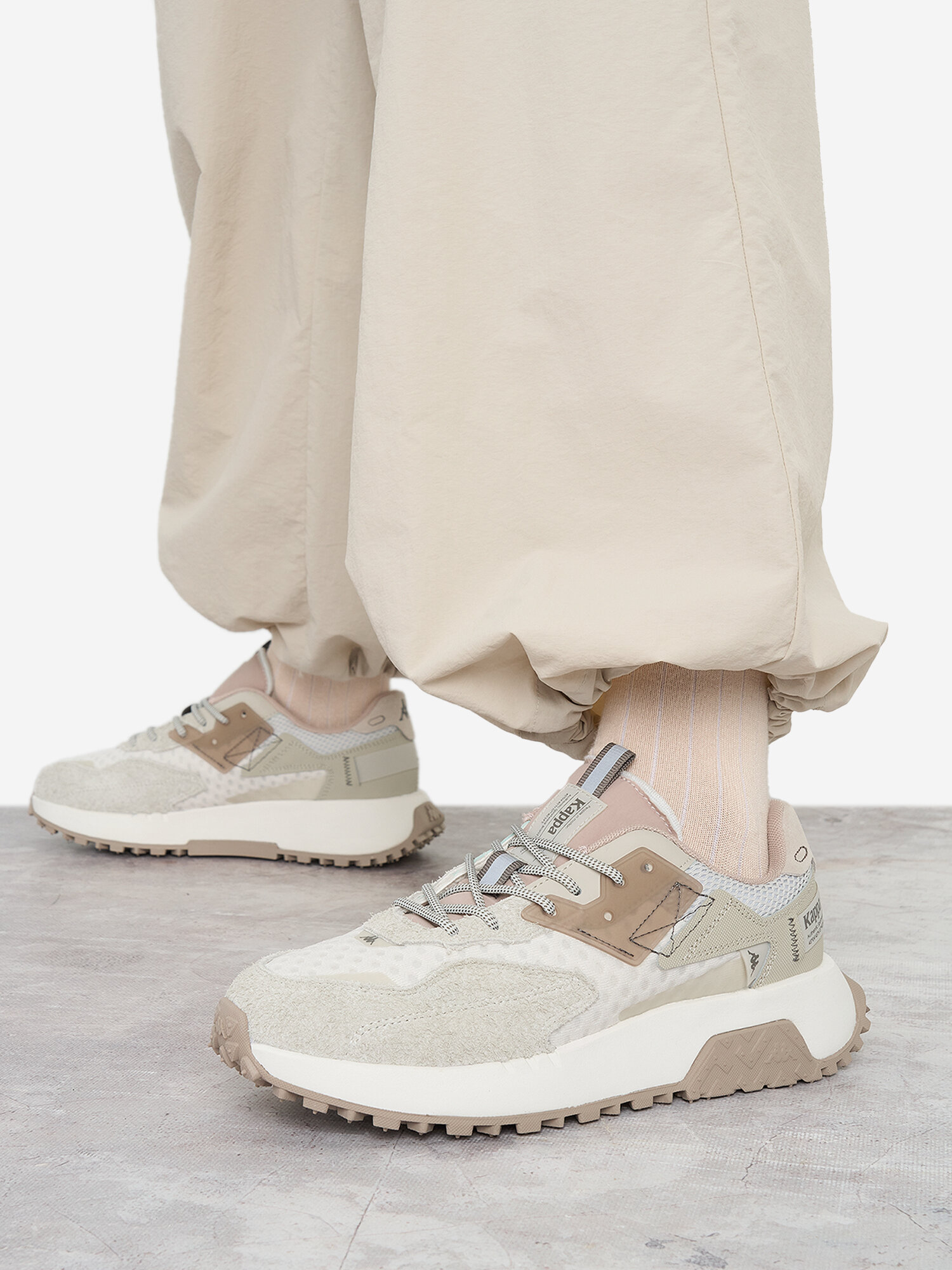 Кроссовки повседневные