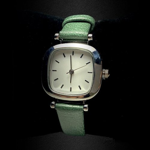 фото Наручные часы, зеленый, серебряный taylu
