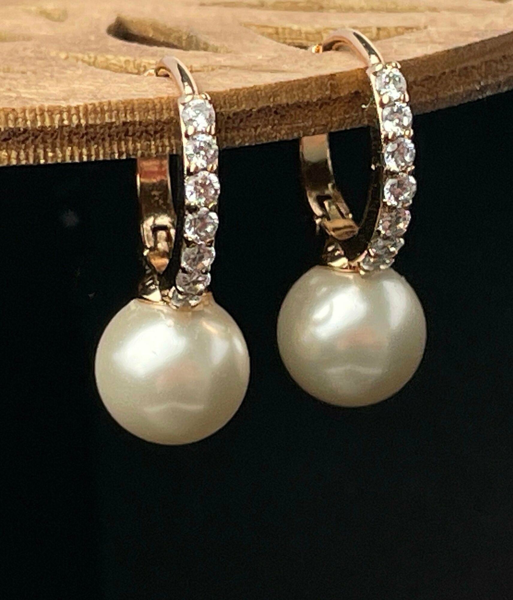 Серьги конго XUPING JEWELRY, жемчуг имитация, циркон, розовое золото — фото 1