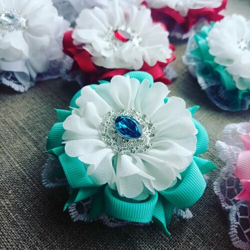 Банты бирюзовые . Пышные банты для девочек со стразами 2 шт