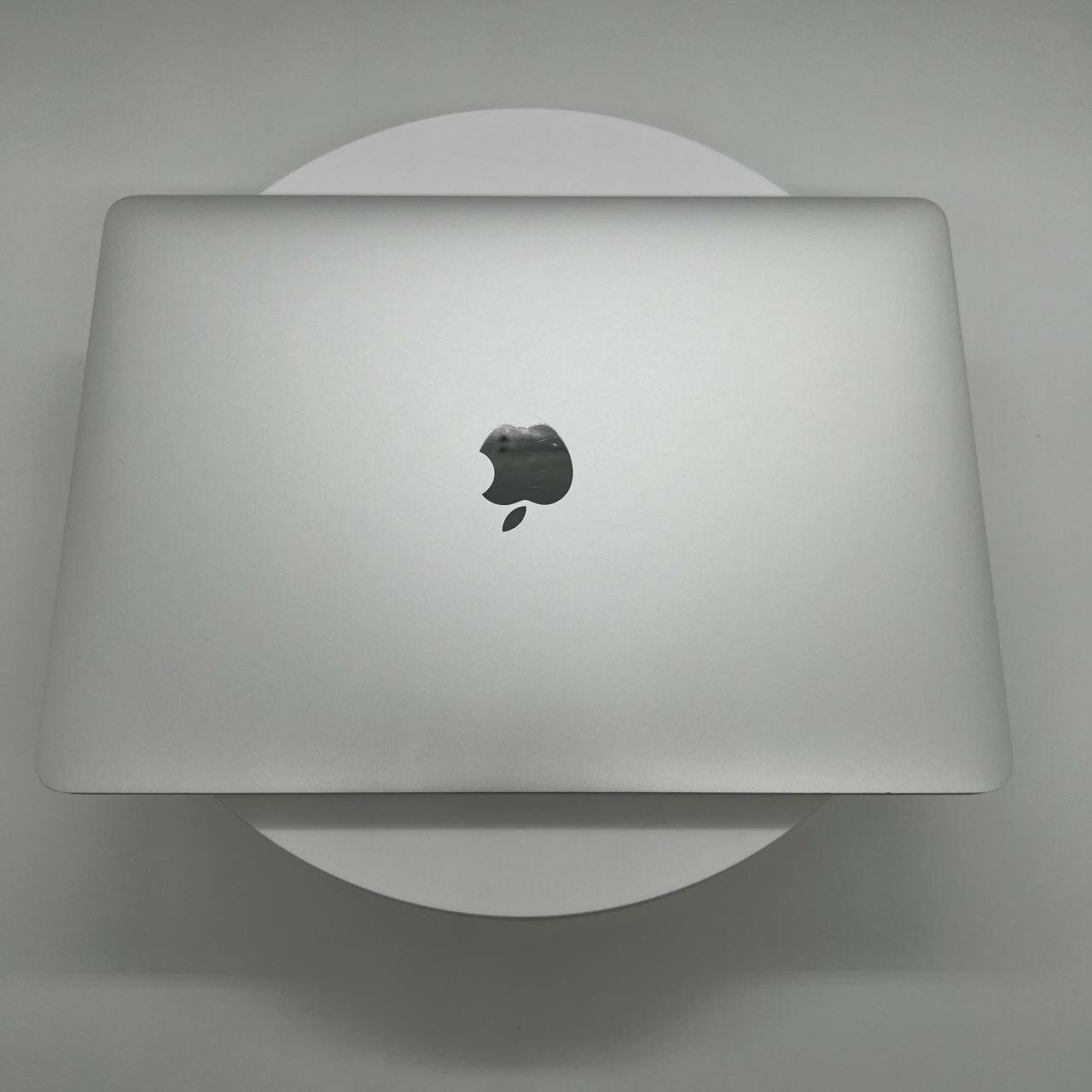 Ноутбук Apple MacBook Pro 13 2020, M1 3.2 ГГц, RAM 8 ГБ, SSD 512 ГБ, серебристый