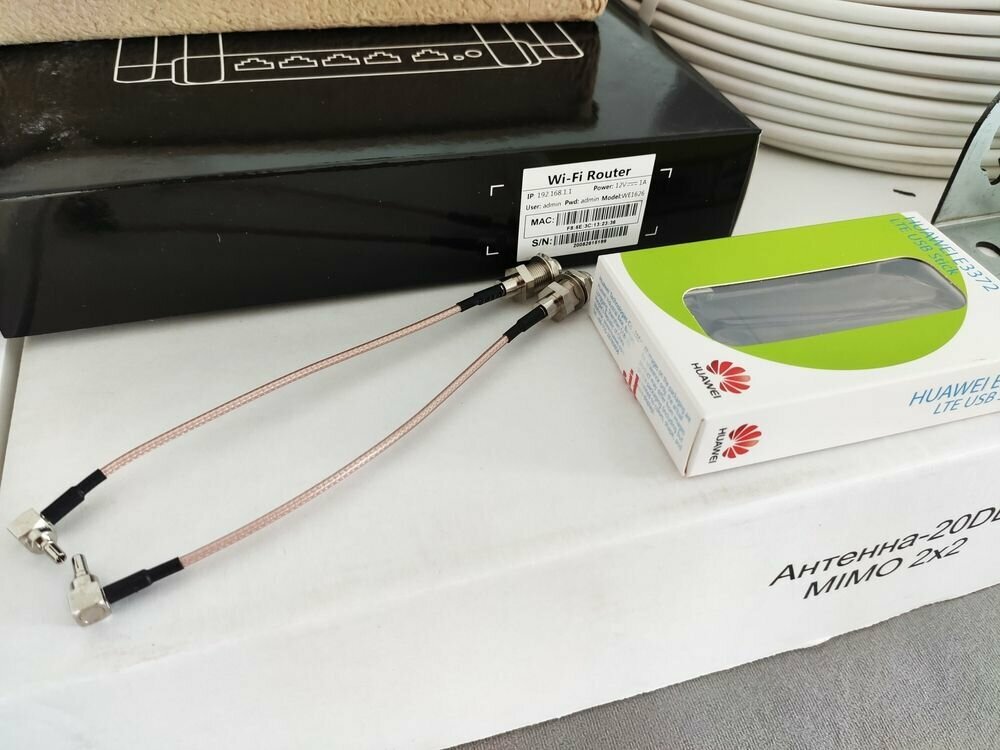 Комплект интернета для дачи Huawei e3372 прошитый модем LTE 4G 3G WIFI роутер ZBT Zyxel MIMO антенна 20дб безлимит — фото 1