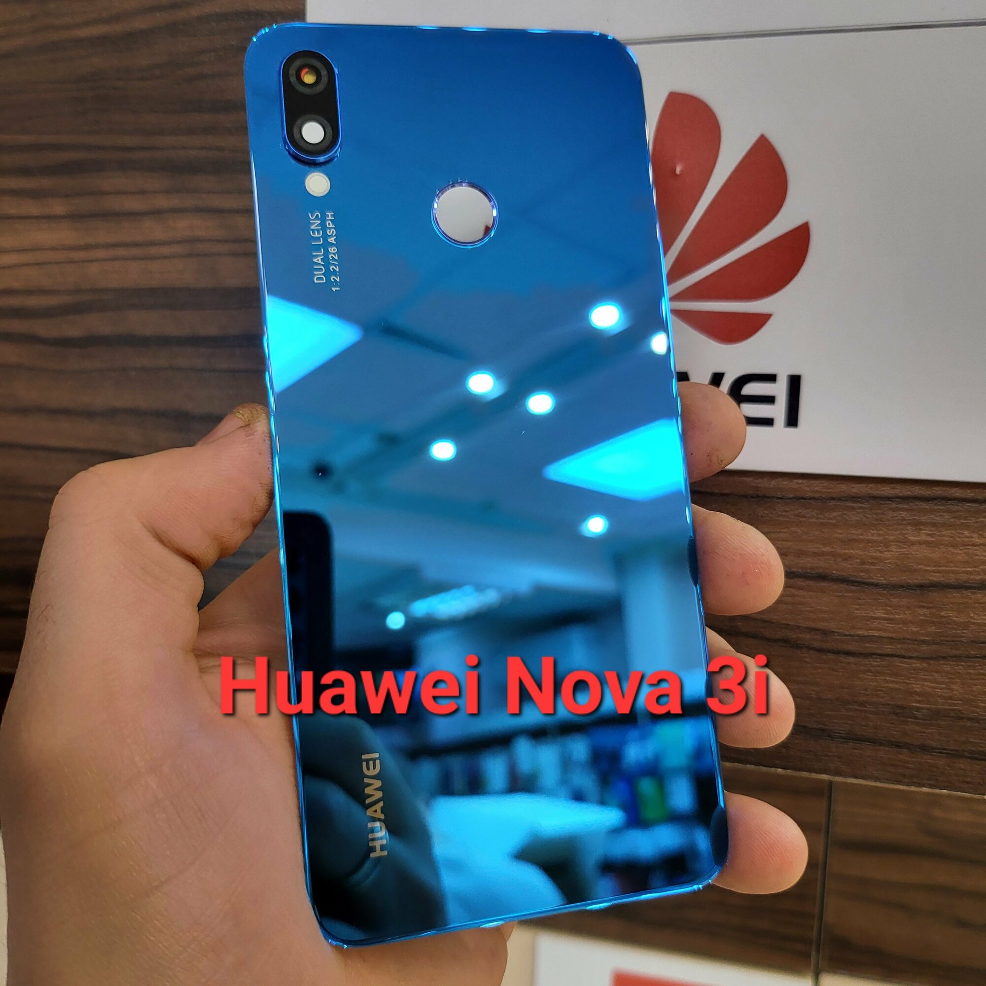 Крышка для Huawei Nova 3i (заднее стекло) 