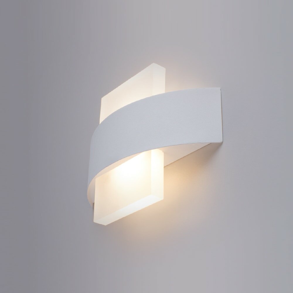 Настенный светильник Arte Lamp CROCE A1444AP-1WH