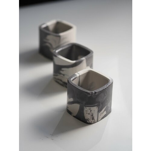 Набор подсвечников