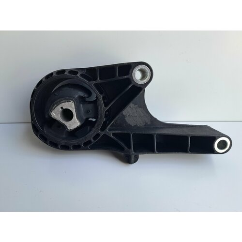 Опора (подушка) двигателя передняя МКПП Круз, Орландо, Опель