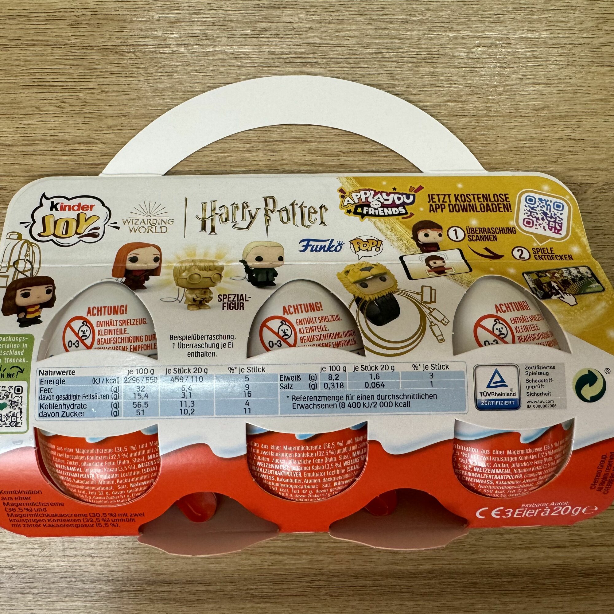 Киндер Джой Гарри Поттер/Kinder Joy 3 in 1 Harry Potter Quidditch (Шоколадная половинка с коллекционной игрушкой)