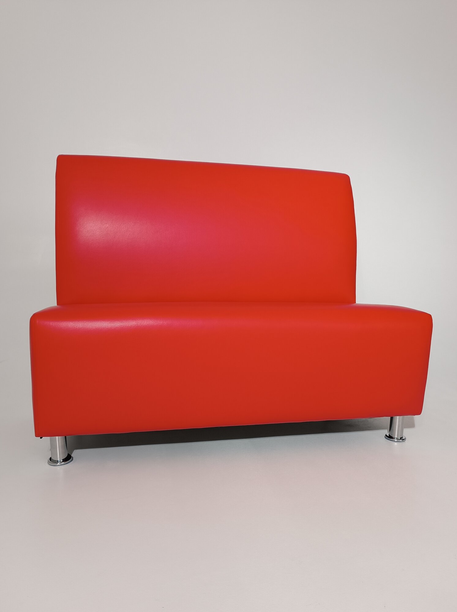 фото Диван офисный Вегас, механизм Нераскладной, 120х67х100 см, красный