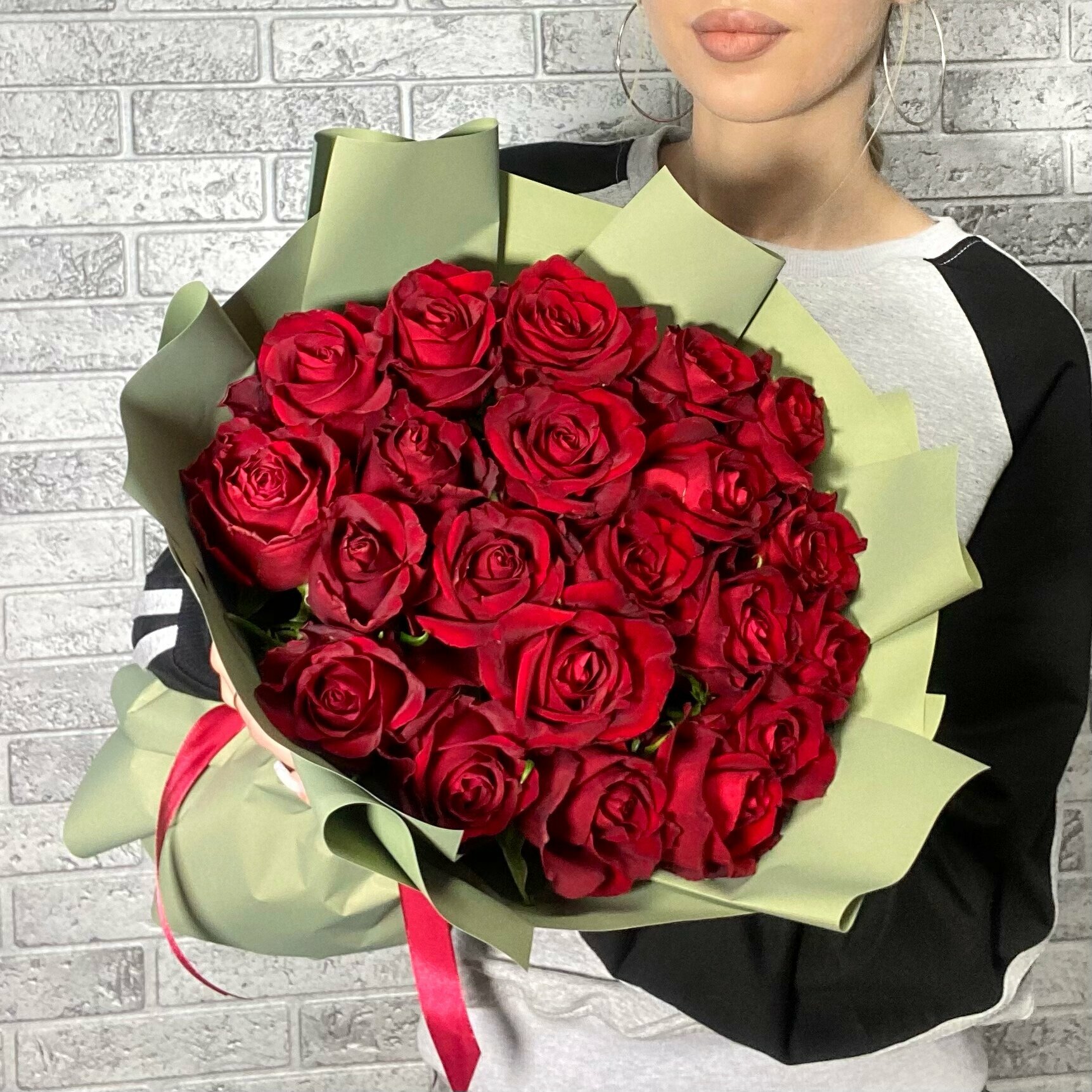 Монобукет из 21 красной розы