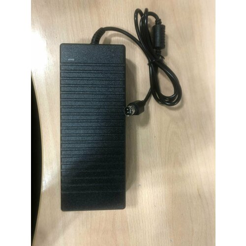 Блок питания для монитора LCD 4 pin male 12V 7A 84W без сетевого кабеля тип подключения - трапеция 121200₽
