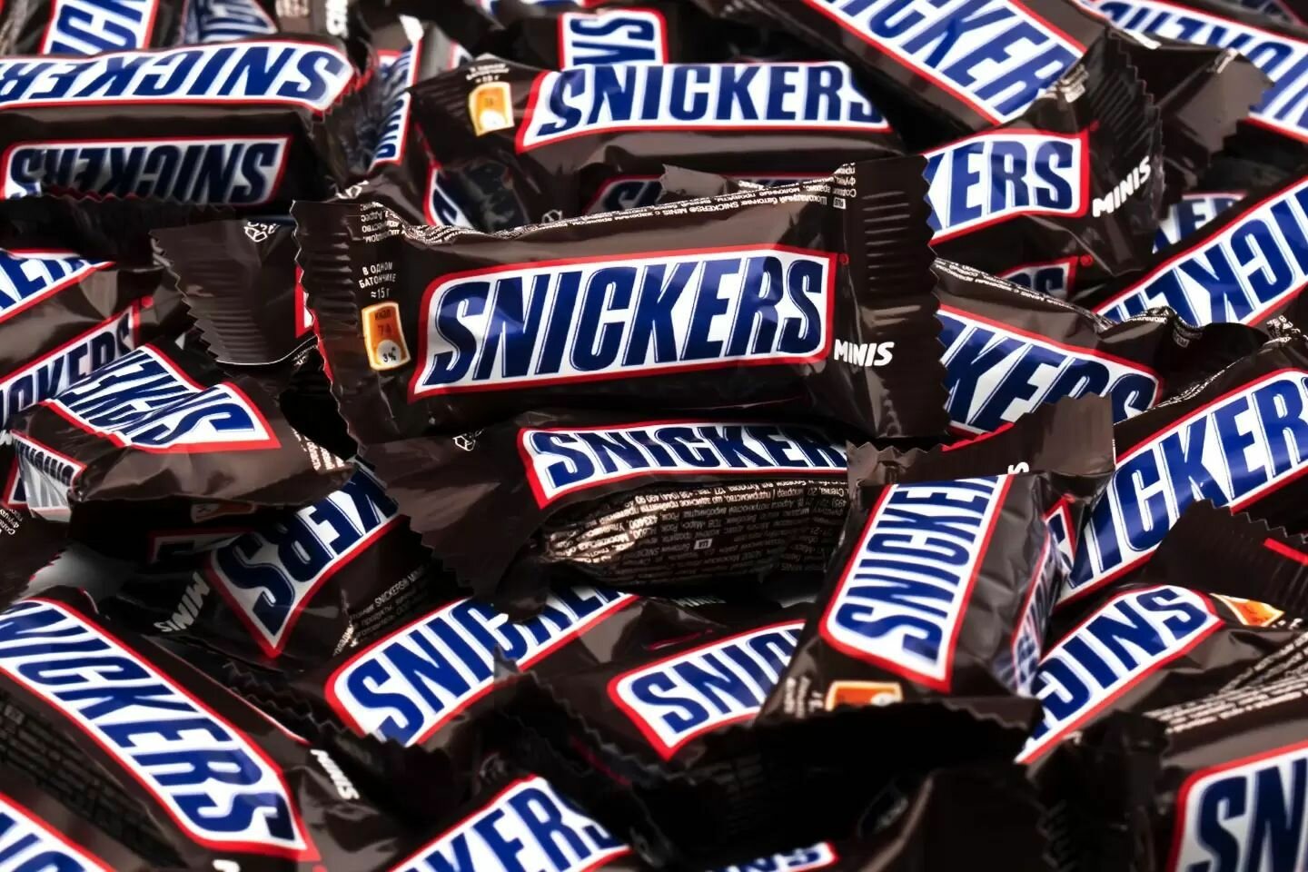 Конфеты шоколадные батончики Snickers Minis - 1кг