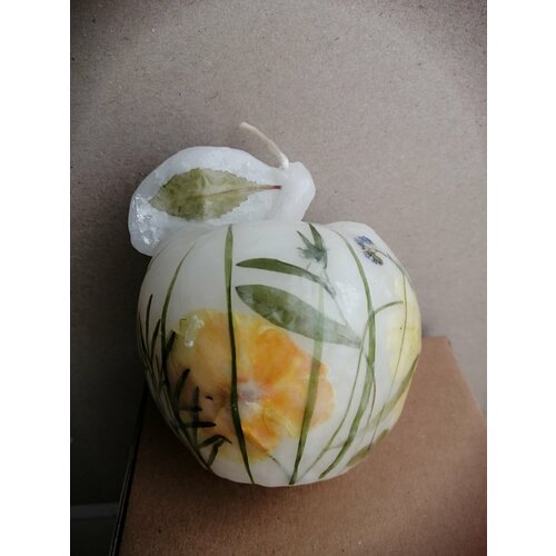 Свеча с цветами