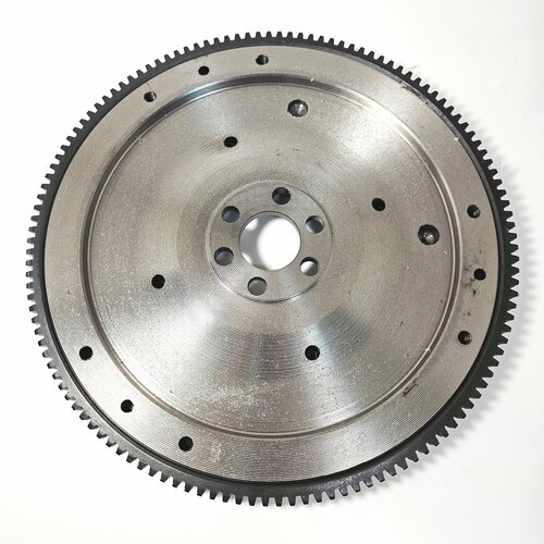 Маховик для ВАЗ 2101 2102 2103 2104 2105 2106 2107 2121 2131 Лада 4х4 Нива Урбан Волга Спринт 2396₽