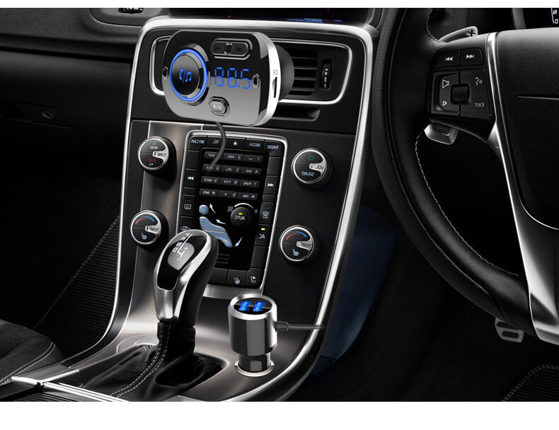Автомобильный Bluetooth FM-трансмиттер MyPad TX156-934 от прикуривателя с разноцветной подсветкой с креплением на воздуховод с двумя USB-разъемами — фото 1