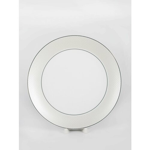 Набор плоских обеденных тарелок Classic 27 см