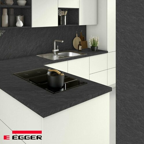 Столешница для кухни Egger 2200х600x38мм с торцевыми планками. Цвет - Сланец Скиваро черный