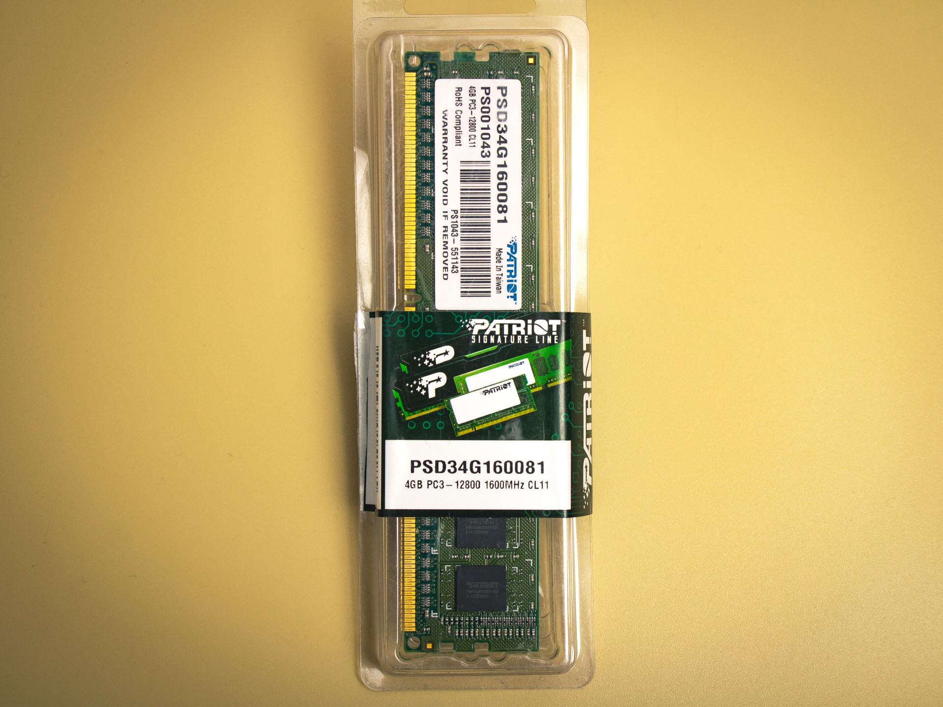 Оперативная память Patriot Memory SL 4 ГБ DDR3 1600 МГц DIMM CL11 PSD34G160081