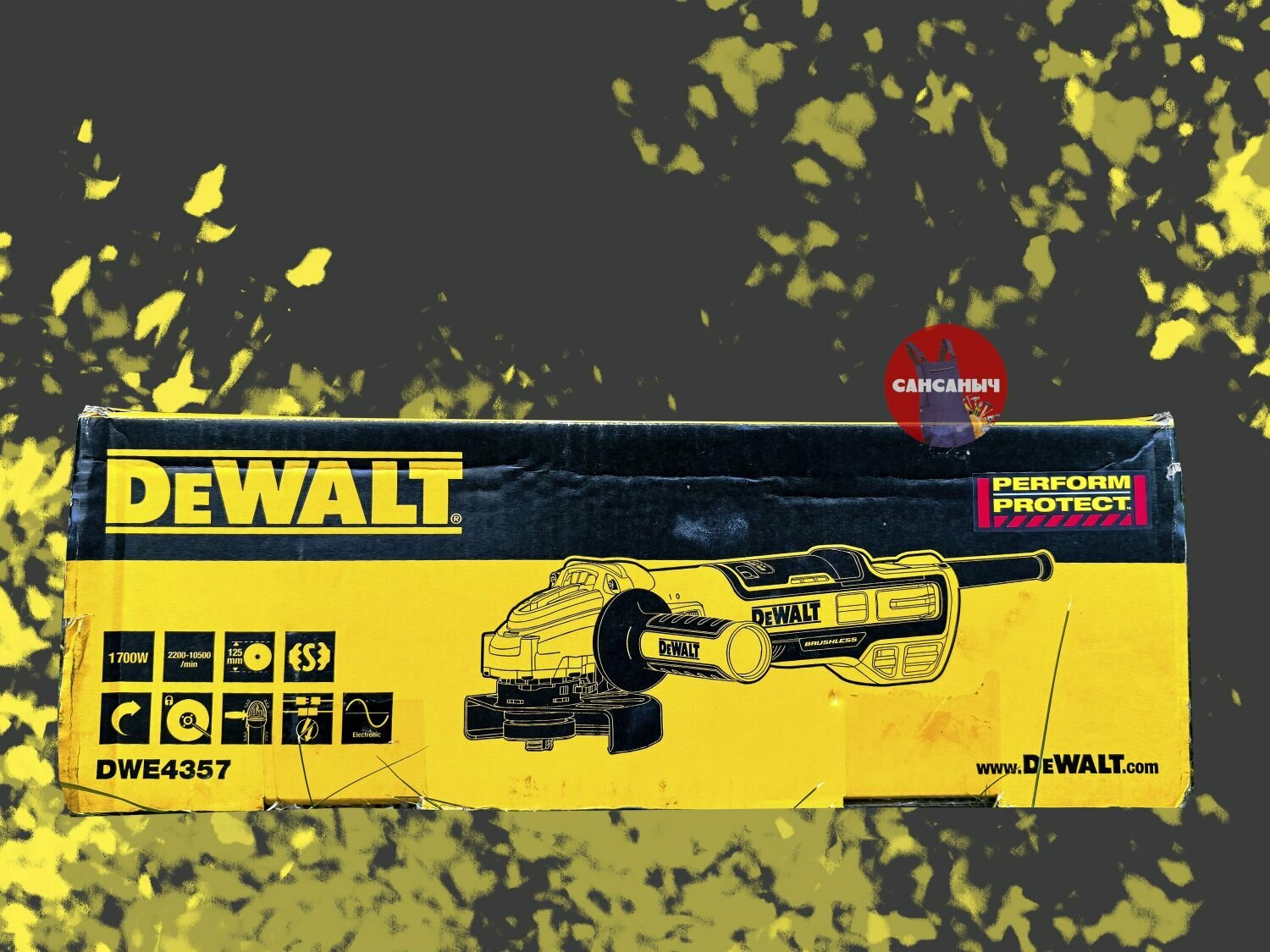 Угловая шлифмашина (болгарка) DEWALT DWE4357 QS с регулировкой оборотов