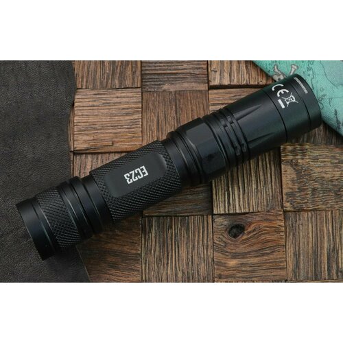 Повседневный EDC фонарь Nitecore EC23 CREE XPH35 HD E2