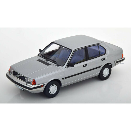 Volvo 360 1987 silver-grey metallic
