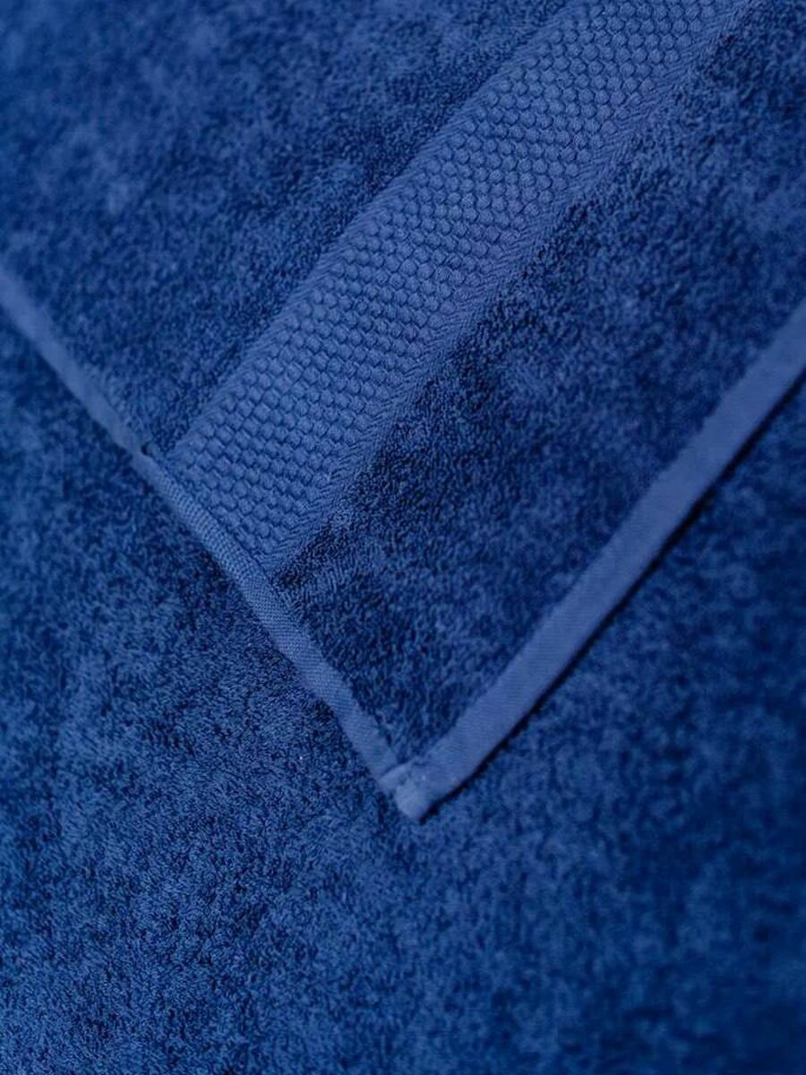 Полотенце махровое банное именное с вышивкой Александр 100х150 - фотография № 4