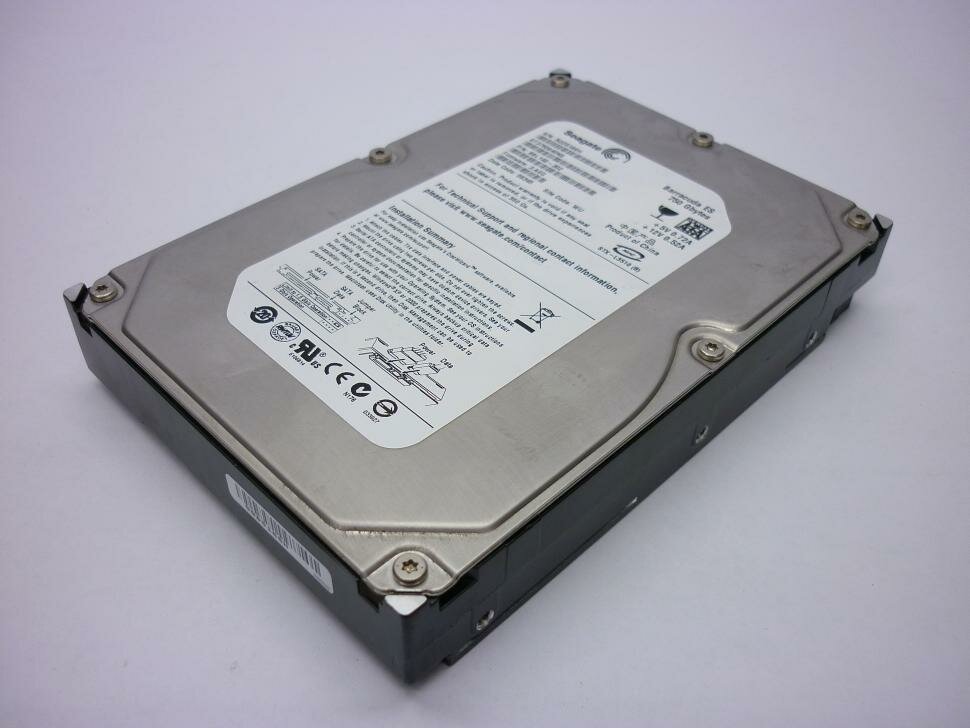 Жесткий диск 3.5" SATA 750GB Seagate Barracuda ES