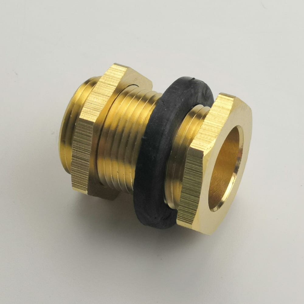 фото Латунный переходник для врезки в бочку Профитт 3179867