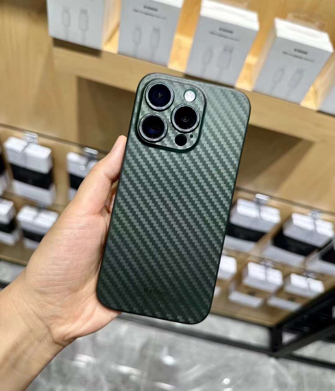 Ультратонкий чехол для iPhone 15 Pro Max / K-DOO (KZDOO) Air Carbone, зеленый