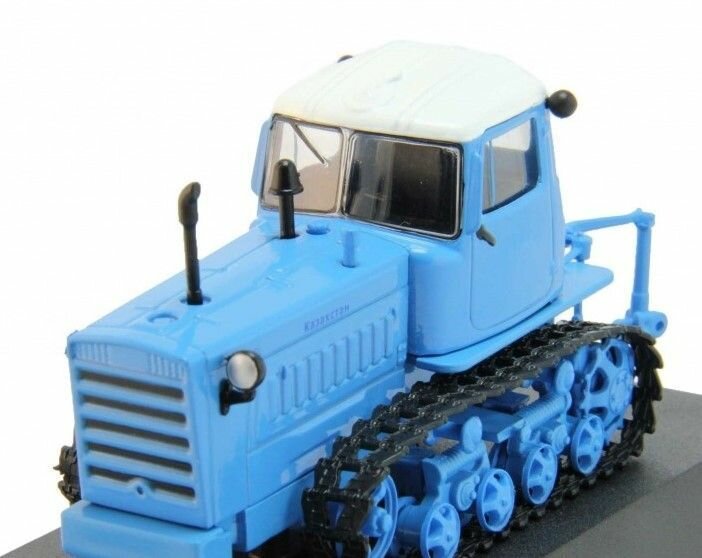 Трактор ДТ-75М Казахстан, масштабная модель коллекционная