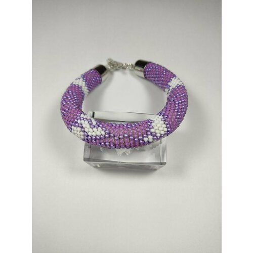 фото Плетеный браслет, 1 шт., размер 19 см, фиолетовый, белый ручная работа