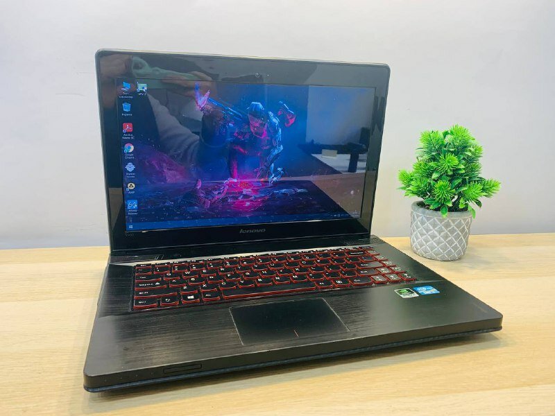 14.3" Игровой ноутбук Lenovo Intel Core i5-3230M / GeForce 650M 2Gb / 4 Gb RAM / 256 Gb SSD YB00445013