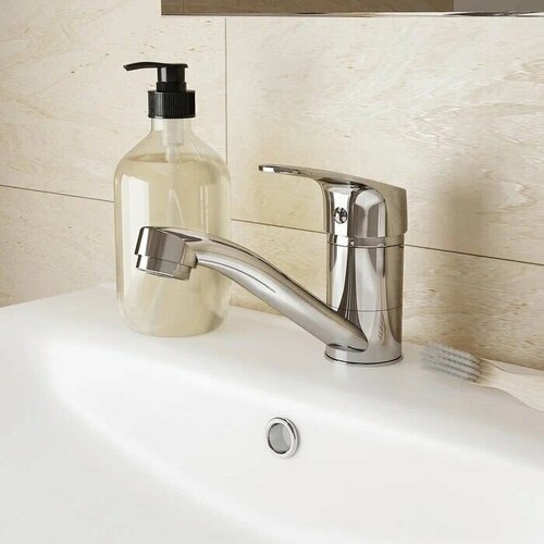 Смесителькран для мойки раковины умывальника на гайке с картриджем 40мм длина носика 15см 1550₽