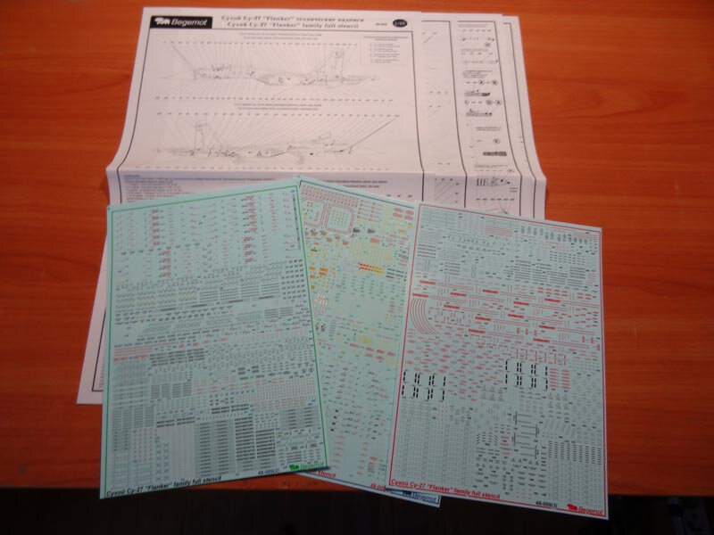 Деколь Сухой Су-27 технические надписи, 1/48 — фото 1