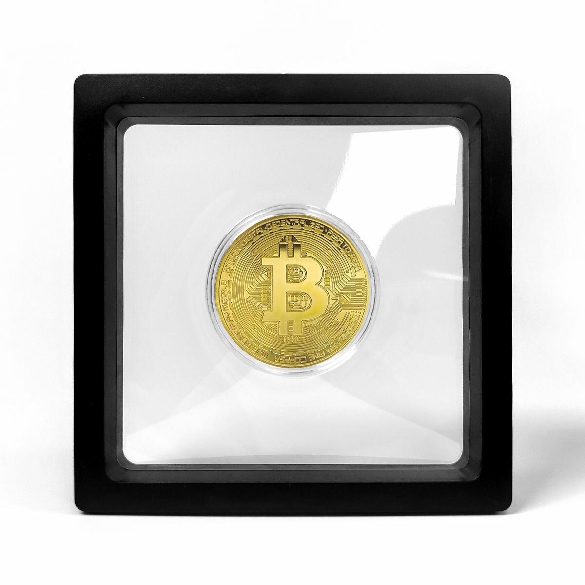 Монета BTC Bitcoin (Биткоин) в защитном кейсе и чёрной рамке 9х9см (Золото, диаметр 40мм, вес 15г) — фото 1