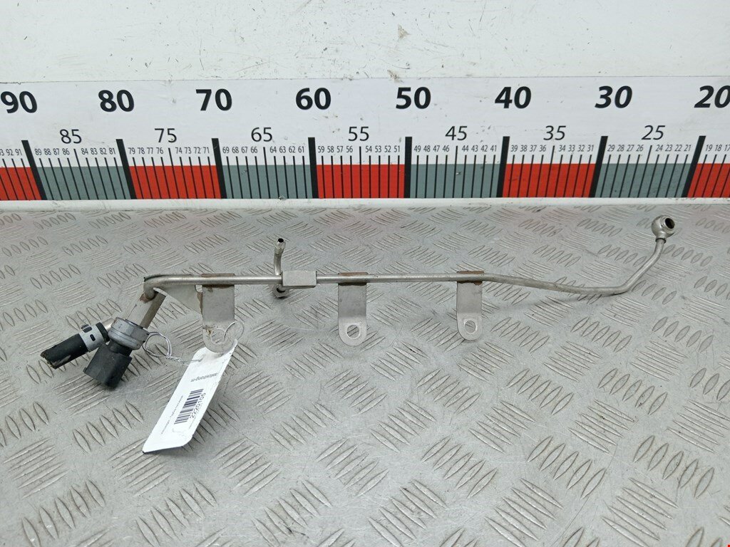 Трубка топливная Volkswagen Golf 6 06F127505N арт. 2220105