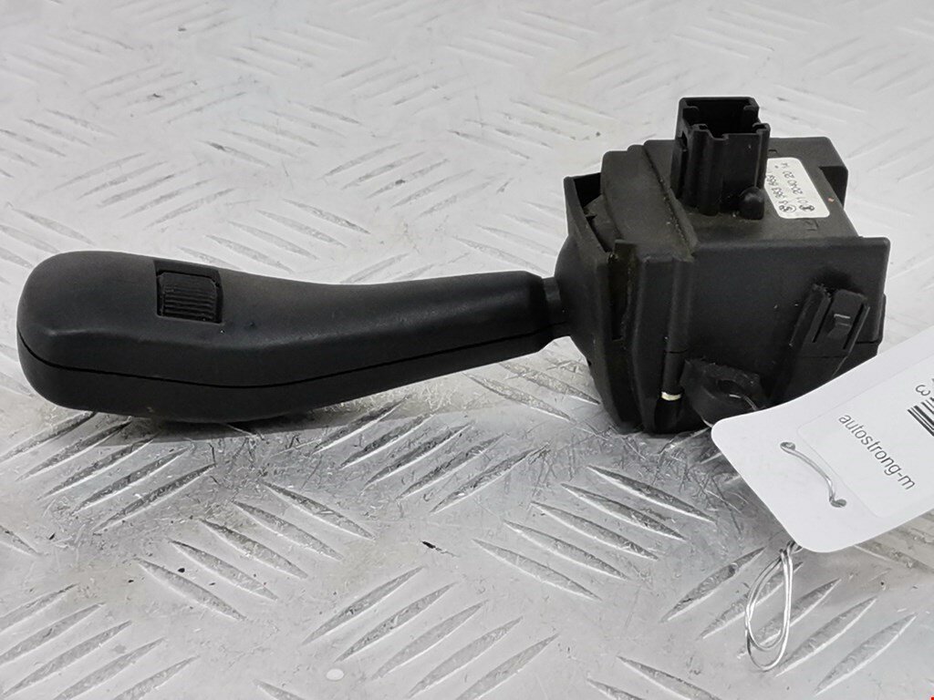 Переключатель дворников (стеклоочистителя) BMW 3-Series (E46) 61318363669 арт. 1596073