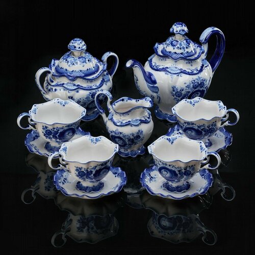 Сервиз чайный из фарфора 25500₽